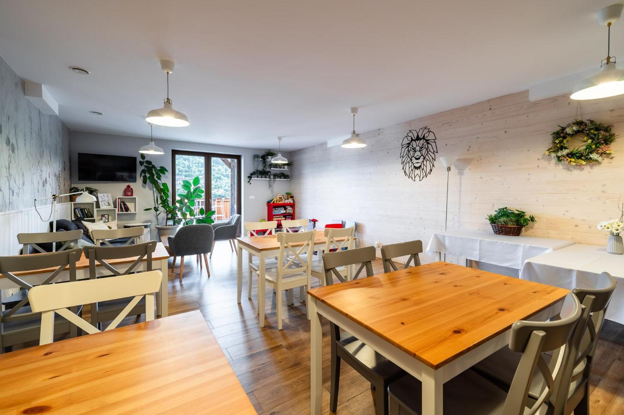 Apartamenty Black Lion Pcim Kültér fotó